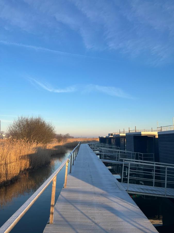 Hausboot Der Frieslaender Im Wangermeer Schillig Buitenkant foto